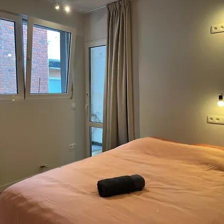 Renovated With Casino View And Free Parking
